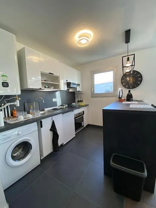 Apt Lumineux A 10 Min De Paris Le Kremlin-Bicetre Apartment